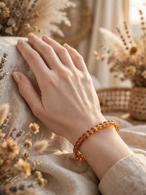 Amber Bead Stretch Bracelet - Amber
